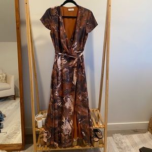 Aritzia Babaton midi floral wrap dress- Size Small